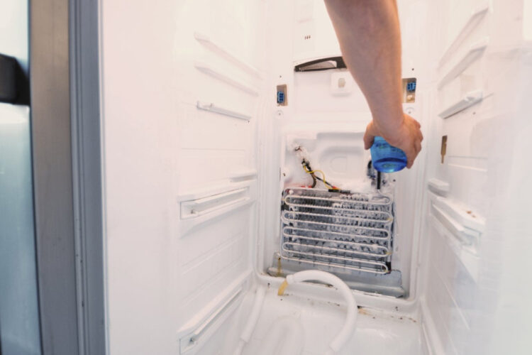 kholodilnik-silno-morozit-prichiny-i-chto-delat kholodilnik-silno-morozit-prichiny-i-chto-delat