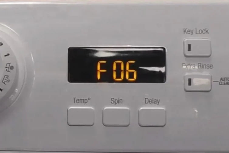 Ошибка F06 в стиральной машине Indesit Ошибка F06 в стиральной машине Indesit